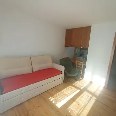 Ground Floor With Fenced Garden * Espot