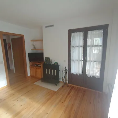 Ground Floor With Fenced Garden