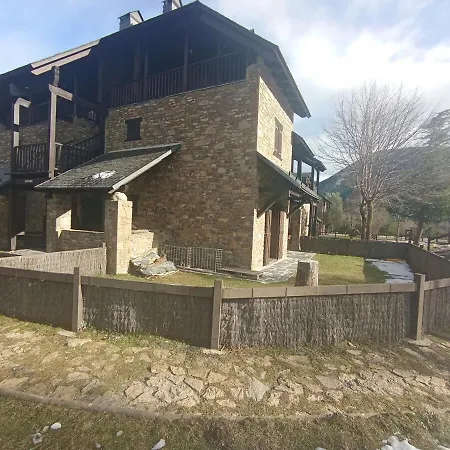 Ground Floor With Fenced Garden Apartment Espot